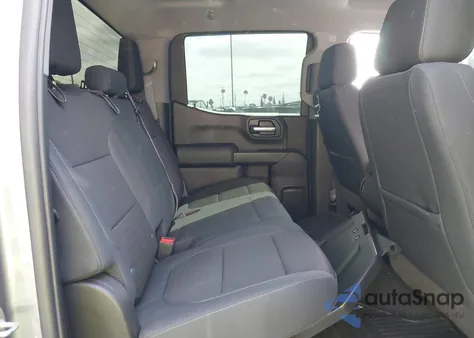 2019 Chevrolet Silverado 1500 Lt z USA, uszkodzony, nr VIN 3GCPWCED9KG133204